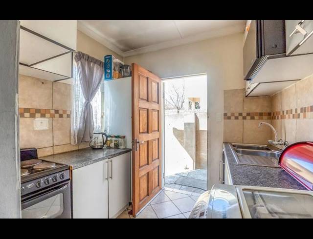 2 BEDROOM HOUSE FOR SALE IN KYA SANDS